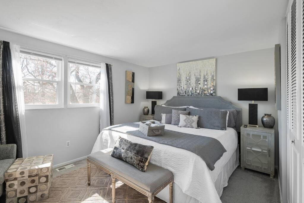 Villa Stylish Haven 11 Minutes From The Richmond Airport Exterior foto