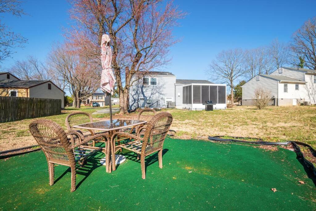 Villa Stylish Haven 11 Minutes From The Richmond Airport Exterior foto