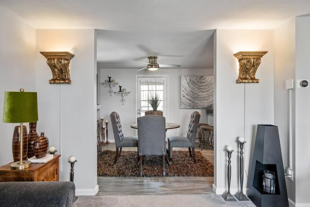 Villa Stylish Haven 11 Minutes From The Richmond Airport Exterior foto