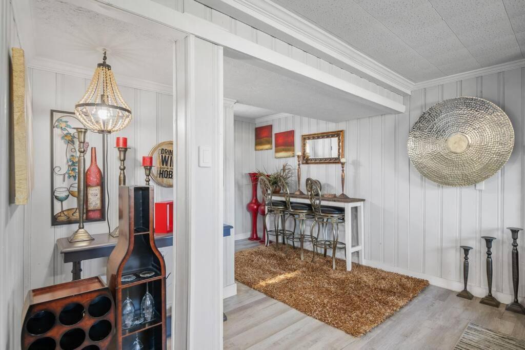 Villa Stylish Haven 11 Minutes From The Richmond Airport Exterior foto